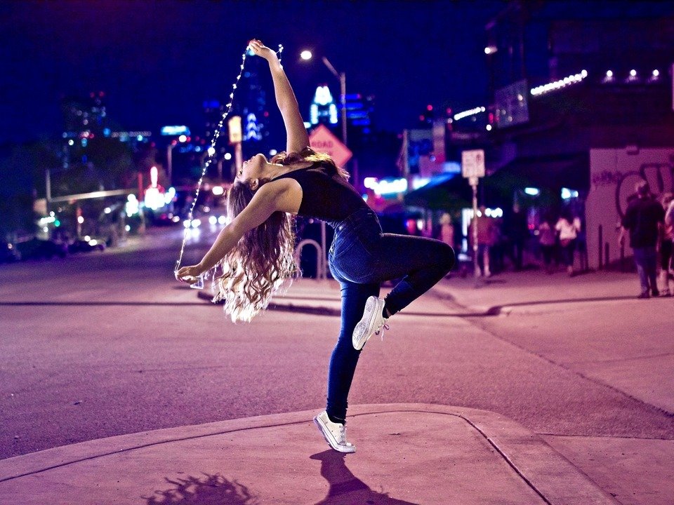 Contemporary dance class at Pulse Dance Studio, Ballito